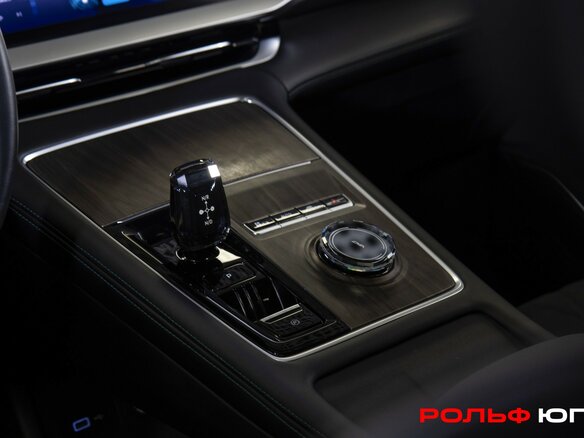 2025 Geely Monjaro (Xingyue L) I Рестайлинг (China Market), белый, 3788000 рублей - вид 11