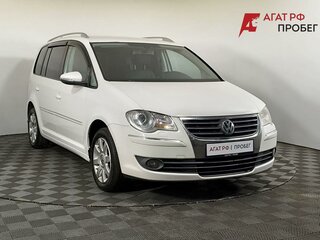 2010 Volkswagen Touran I Рестайлинг, белый, 550000 рублей, вид 3