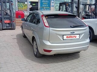 2009 Ford Focus II Рестайлинг, серебристый, 458000 рублей, вид 2