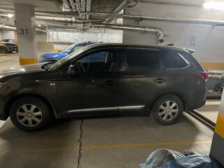 2019 Mitsubishi Outlander III Рестайлинг 3, коричневый, 1900000 рублей, вид 4