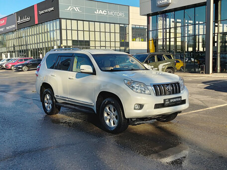 2010 Toyota Land Cruiser Prado 150 Series, белый, 2372000 рублей, вид 3