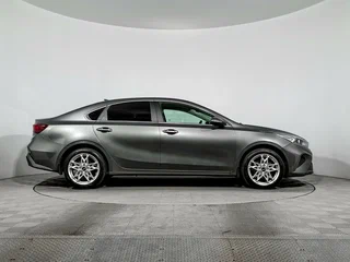2021 Kia Cerato IV Рестайлинг, серый, 1849000 рублей, вид 4