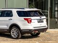 2018 Ford Explorer V Рестайлинг, белый, 2335000 рублей - вид 9