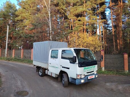 2004 Nissan Atlas, белый, 850000 рублей, вид 1
