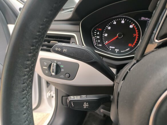 2020 Audi A4 35 TFSI V (B9) Рестайлинг, белый, 2650000 рублей - вид 13