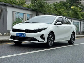 2023 Kia K3 II (China Market) Рестайлинг, белый, 1537300 рублей, вид 1