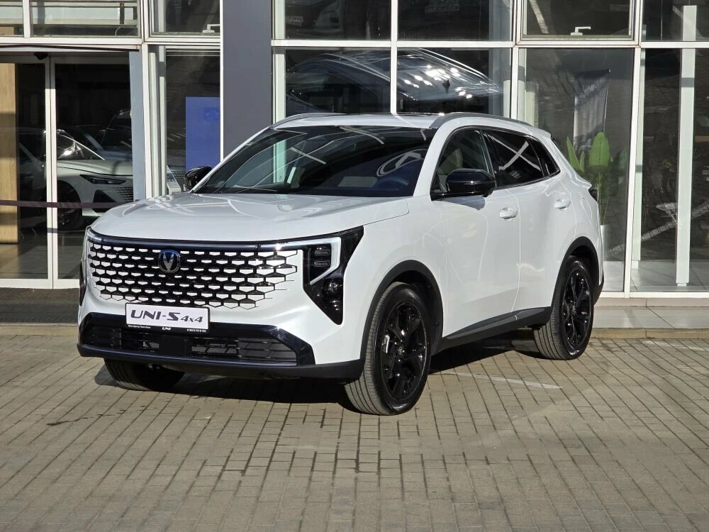 Открыть фотографии: Changan UNI-S I Рестайлинг