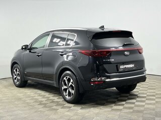 2020 Kia Sportage IV Рестайлинг, чёрный, 2289900 рублей, вид 2