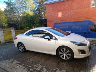 2013 Peugeot 308 I Рестайлинг, белый, 2100000 рублей, вид 3