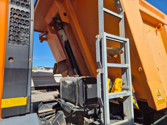2012 MAN TGS, золотистый, 3450000 рублей - вид 20