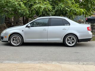 2008 Volkswagen Jetta V, серебристый, 430000 рублей, вид 4
