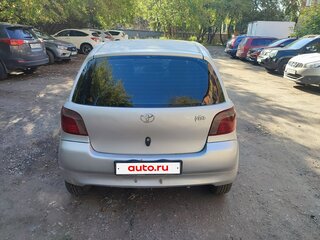 2001 Toyota Vitz I (P10), серый, 250000 рублей, вид 2