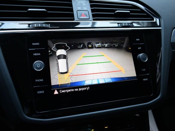 2021 Volkswagen Tiguan II Рестайлинг, синий, 2390000 рублей - вид 14