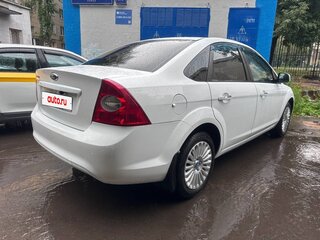 2010 Ford Focus II Рестайлинг, белый, 500000 рублей, вид 5