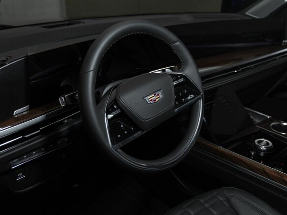 2026 Cadillac Escalade V Рестайлинг, чёрный, 21029900 рублей - вид 15