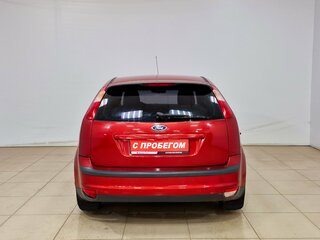 2005 Ford Focus II, красный, 388000 рублей, вид 5