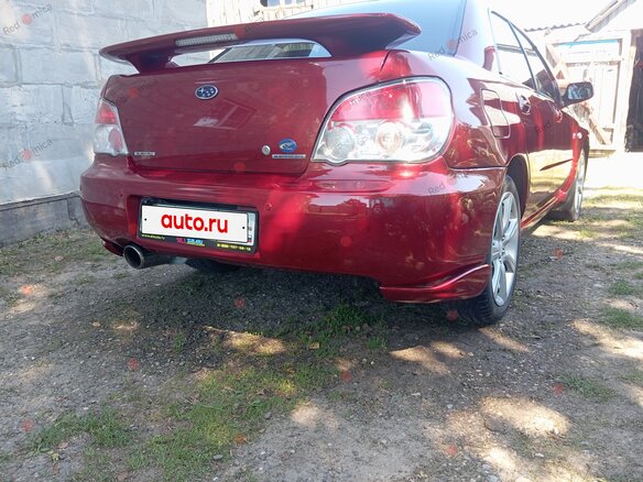 2006 Subaru Impreza II Рестайлинг 2, красный, 900000 рублей - вид 3