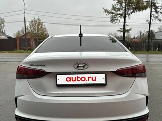 2020 Hyundai Solaris II Рестайлинг, белый, 1725000 рублей, вид 4