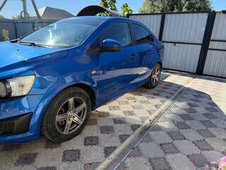 2013 Chevrolet Aveo II, синий, 650000 рублей, вид 4