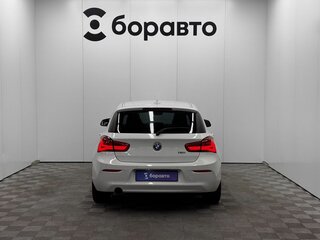 2015 BMW 1 серии 118i II (F20/F21) Рестайлинг, белый, 1260000 рублей, вид 5