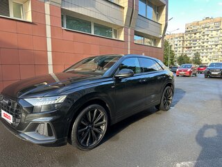 2023 Audi Q8 50 TDI I (4M), чёрный, 12900000 рублей, вид 2