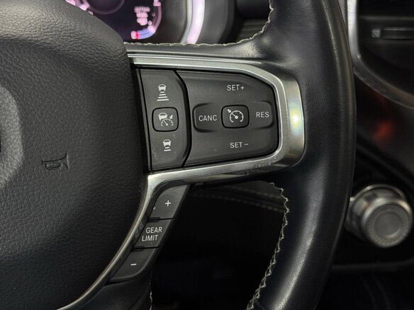 2023 Ram 1500 Crew Cab eTorque V, белый, 9990000 рублей - вид 21