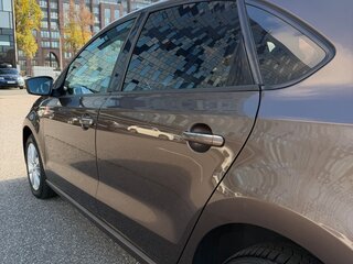 2017 Volkswagen Polo V Рестайлинг, коричневый, 1150000 рублей, вид 2