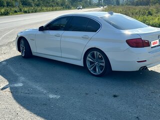 2013 BMW 5 серии 530d xDrive VI (F10/F11/F07), белый, 2000000 рублей, вид 5