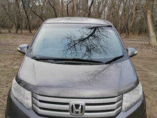 2013 Honda Freed Spike I Рестайлинг, серый, 1150000 рублей, вид 3