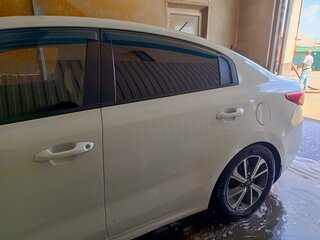 2017 Kia Rio IV, белый, 900000 рублей, вид 5
