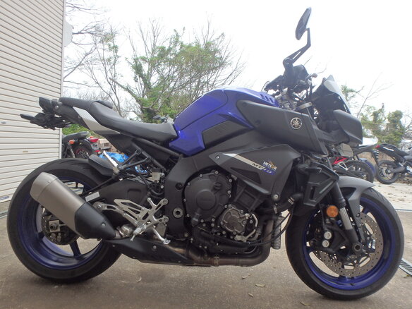 2017 Yamaha MT-10, синий, 1280000 рублей - вид 2
