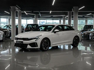 2026 Kia K5 III Рестайлинг, белый, 4650000 рублей, вид 1