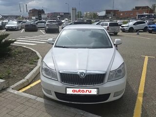 2011 Skoda Octavia II (A5) Рестайлинг, белый, 830000 рублей, вид 3