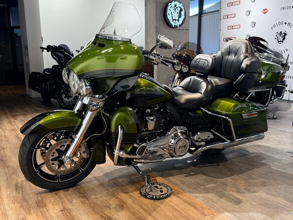 2017 Harley-Davidson CVO Limited, зелёный, 2299000 рублей - вид 4