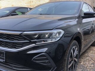 2021 Volkswagen Polo VI, чёрный, 2000000 рублей, вид 3