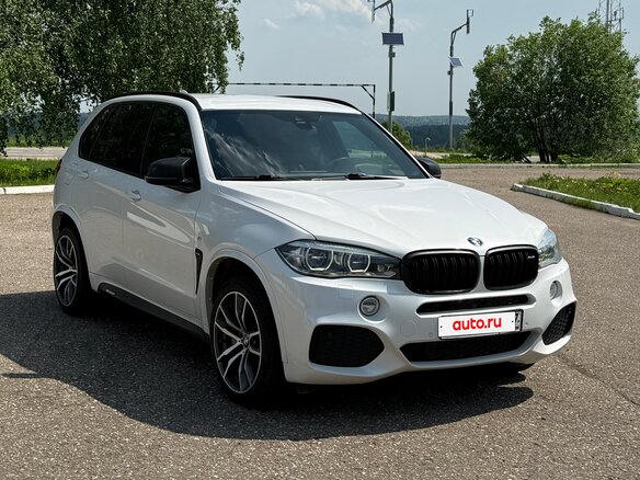 2015 BMW X5 30d III (F15), белый