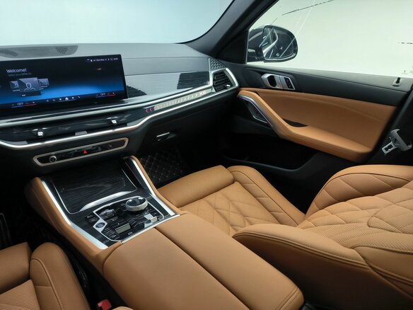 2024 BMW X6 30i III (G06) Рестайлинг, чёрный, 10920000 рублей - вид 16