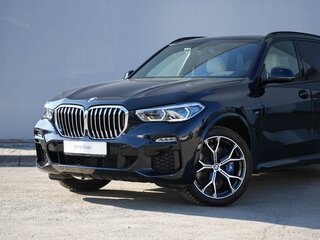 2020 BMW X5 30d IV (G05/G18), чёрный, 6500000 рублей, вид 2