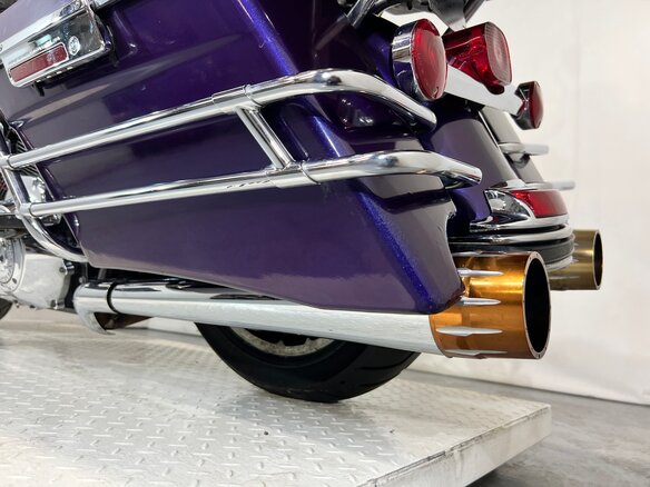 2010 Harley-Davidson Electra Glide, фиолетовый, 690000 рублей - вид 4