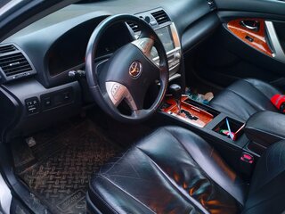 2009 Toyota Camry VI (XV40), серебристый, 935000 рублей, вид 4