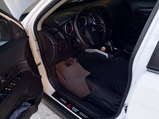2013 Mitsubishi ASX I Рестайлинг, белый, 1500000 рублей, вид 5
