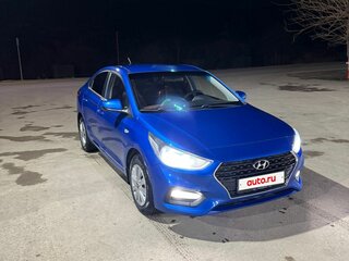 2018 Hyundai Solaris II, синий, 955000 рублей, вид 2