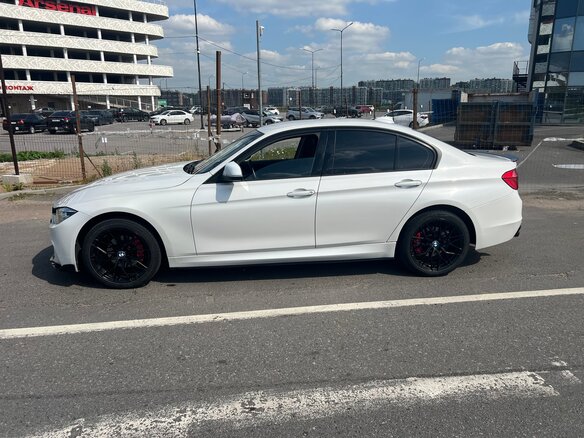 2017 BMW 3 серии 320i VI (F3x) Рестайлинг, белый, 2000000 рублей - вид 9