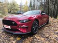 2021 Ford Mustang VI Рестайлинг, красный, 3940000 рублей - вид 2