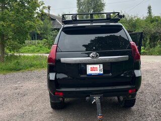 2017 Toyota Land Cruiser Prado 150 Series Рестайлинг 2, чёрный, 4456000 рублей, вид 4