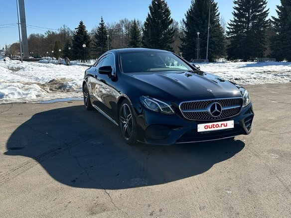 2017 Mercedes-Benz E-Класс 200 V (W213, S213, C238), чёрный, 3000000 рублей