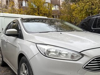 2015 Ford Focus III Рестайлинг, серый, 1000000 рублей, вид 3