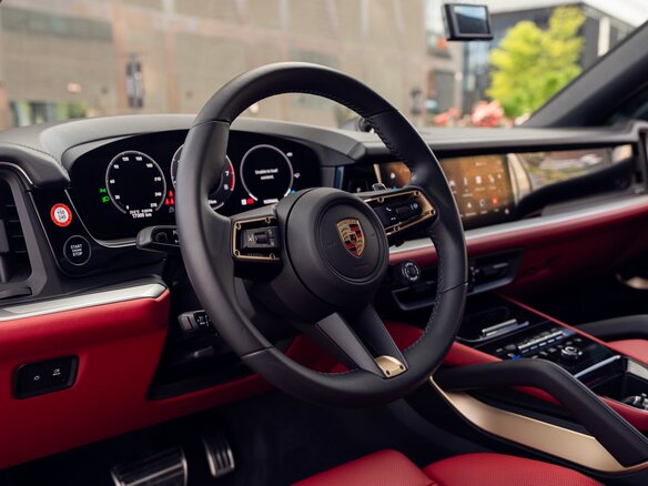 2024 Porsche Cayenne Coupé III Рестайлинг, серый, 14900000 рублей - вид 19