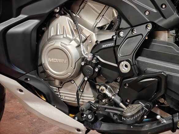 2026 Moto Morini X-CAPE 650, красный, 1499900 рублей - вид 9