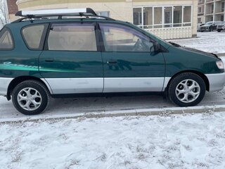 1996 Toyota Ipsum I (M10), зелёный, 620000 рублей, вид 3